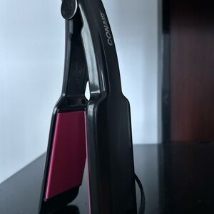Conair Black and Pink Hair Straightener